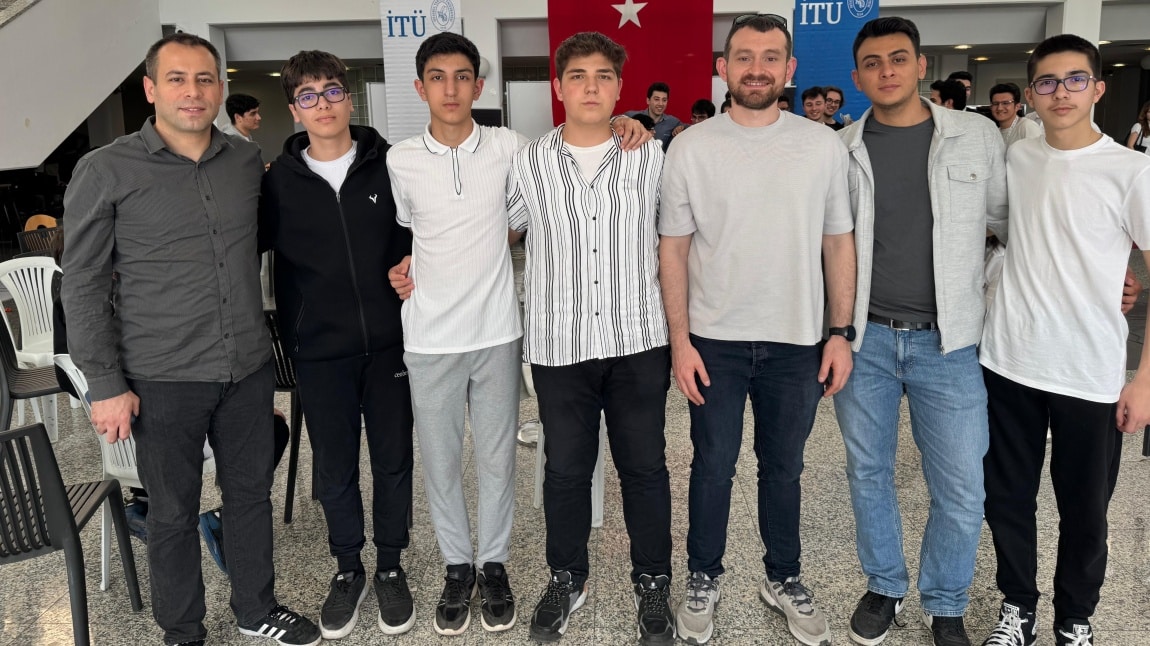 Okulumuz, İstanbul Teknik Üniversitesi tarafından düzenlenen İTÜ Robot Yarışmasına katıldı
